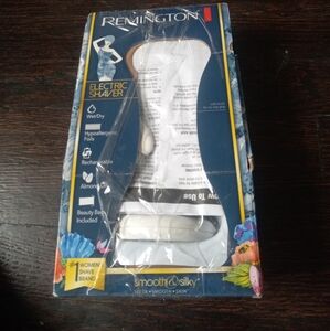 Remington Wet Dry Rechargeable Electric Shaver WDF 5030
